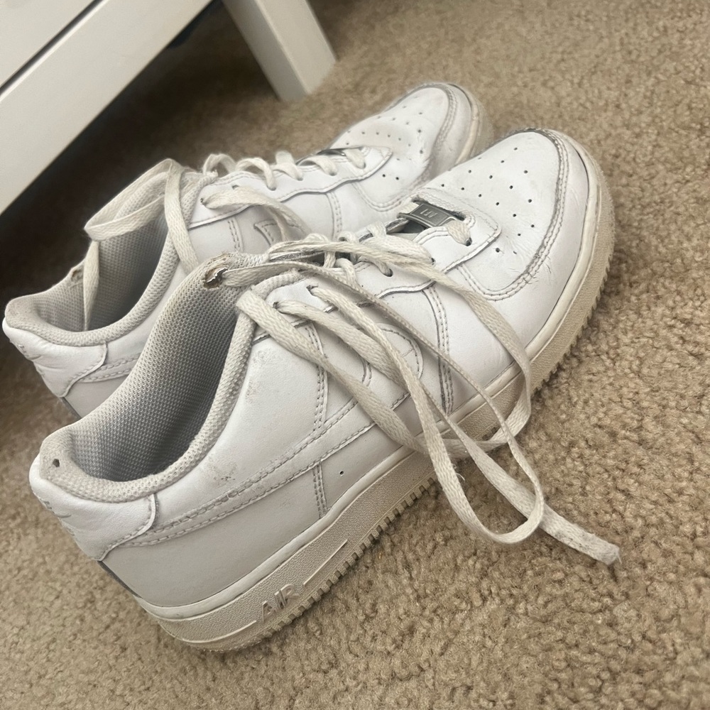 Nike Air Force One Low - Size 7Y (Women’s 9)